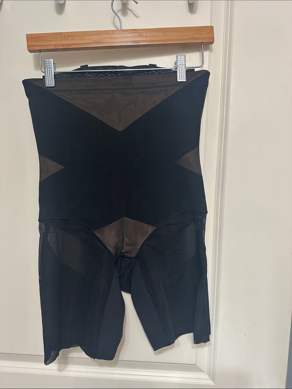 Honeylove Black High-Waist Shaping Leggings with Mesh Panels